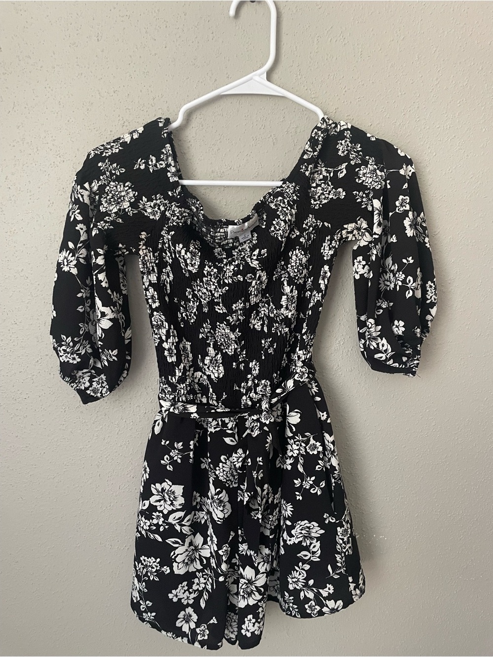 Black & White Floral Puff-Sleeve Dress